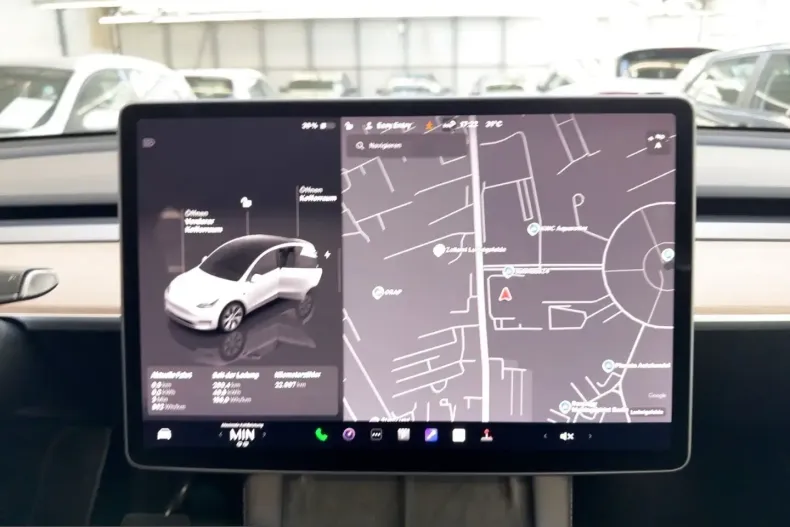 Tesla Model Y din 2023 cu 22.986 km - oferta TES228340 - foto 12