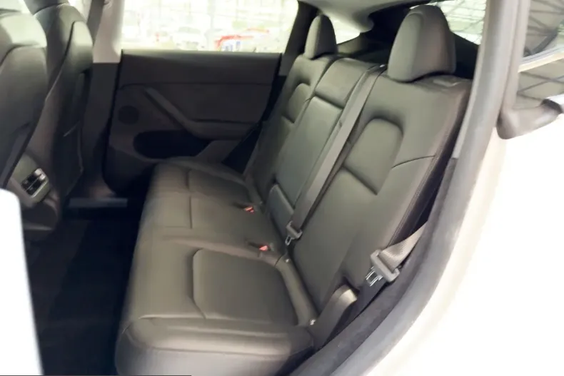 Tesla Model Y din 2023 cu 22.986 km - oferta TES228340 - foto 15
