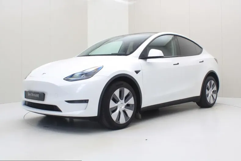 Tesla Model Y din 2023 cu 57.216 km - oferta TES228341 - foto 1
