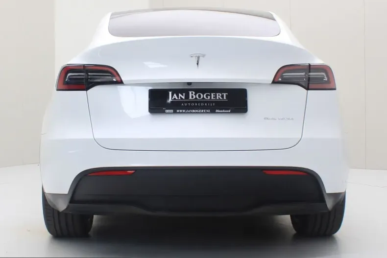Tesla Model Y din 2023 cu 57.216 km - oferta TES228341 - foto 7