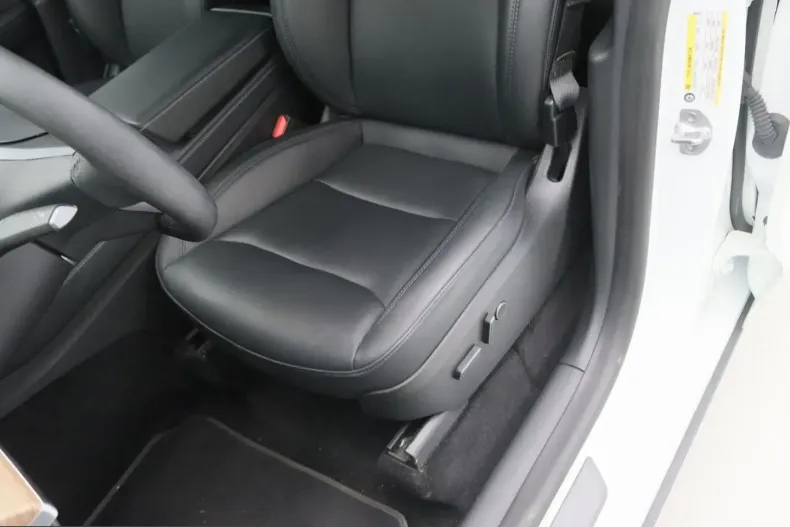 Tesla Model Y din 2023 cu 57.216 km - oferta TES228341 - foto 18
