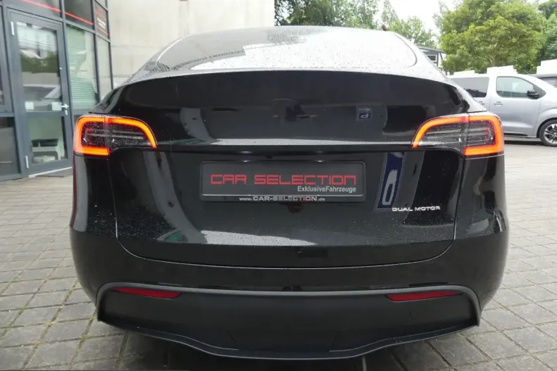 Tesla Model Y din 2024 cu 33.618 km - oferta TES228346 - foto 14