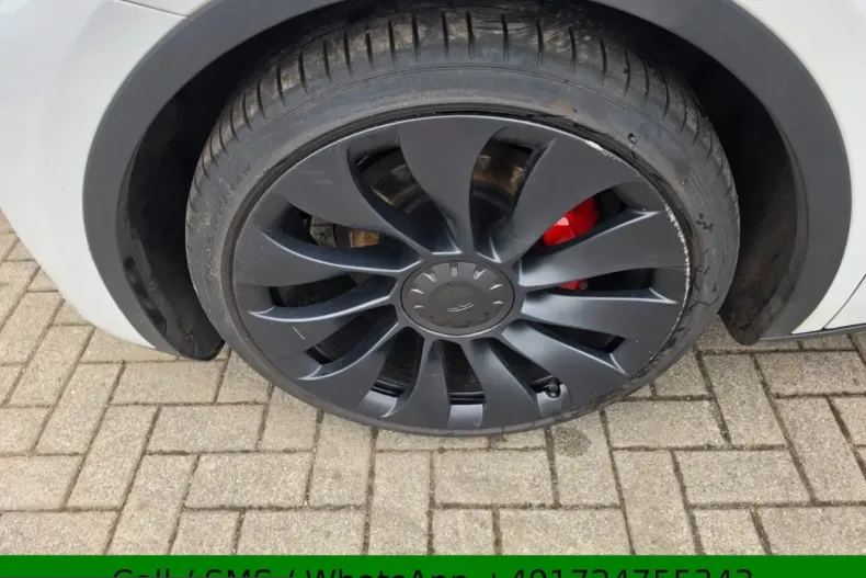 Tesla Model Y din 2023 cu 32.693 km - oferta TES228347 - foto 14