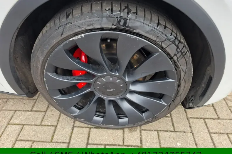 Tesla Model Y din 2023 cu 32.693 km - oferta TES228347 - foto 16