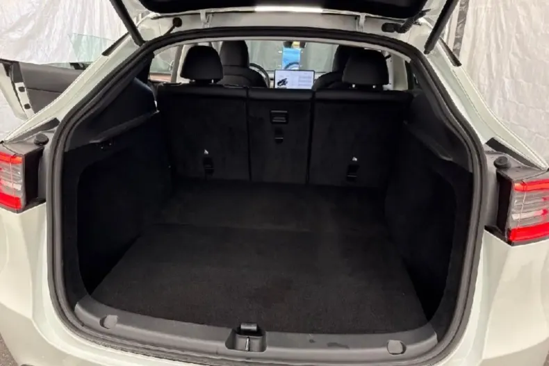 Tesla Model Y din 2023 cu 63.000 km - oferta TES228348 - foto 8