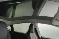 Tesla Model Y din 2024 cu 69.051 km - oferta TES228351 - foto 15