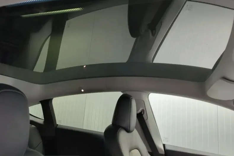 Tesla Model Y din 2024 cu 69.051 km - oferta TES228351 - foto 15