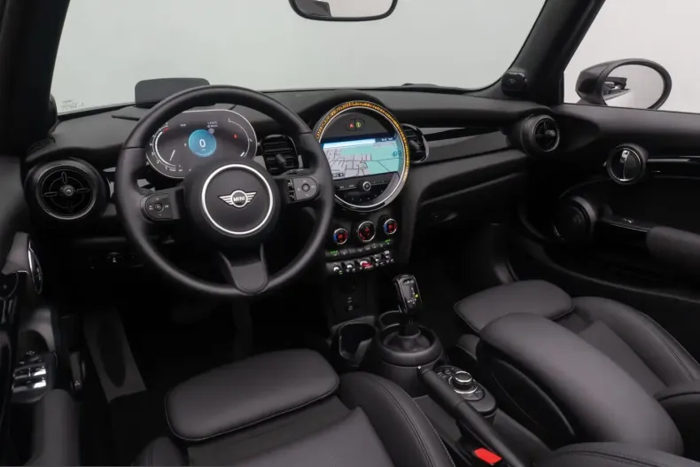 MINI Cooper Cabrio din 2024 cu 26.662 km - oferta MIN228357 - foto 32