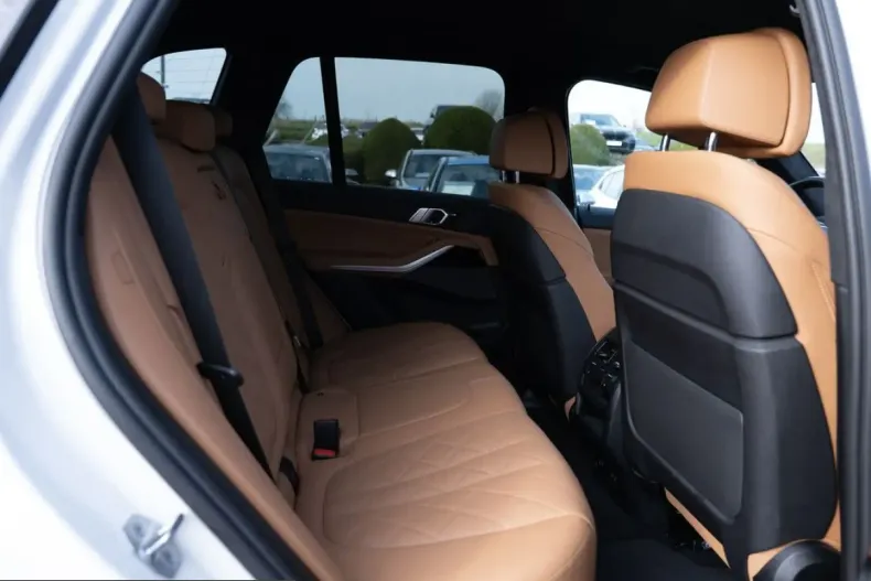BMW X5 (Seria X) din 2023 cu 23.621 km - oferta BMW228361 - foto 8