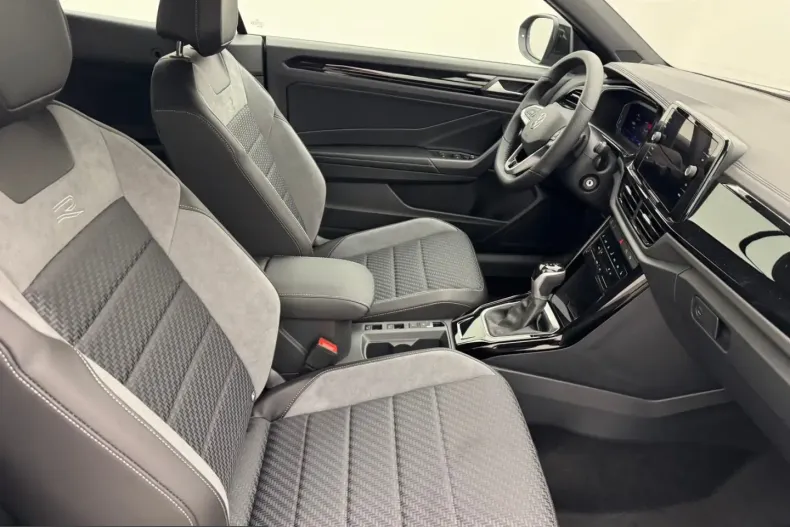 Volkswagen T-Roc din 2025 cu 18.370 km - oferta VOL228370 - foto 3