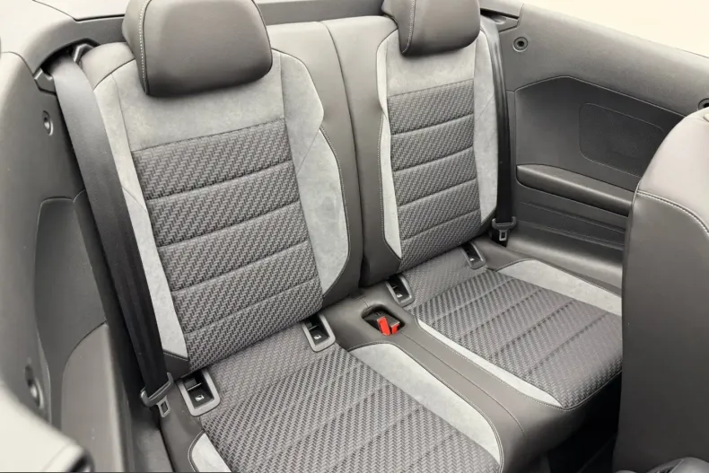 Volkswagen T-Roc din 2025 cu 12.360 km - oferta VOL228371 - foto 12