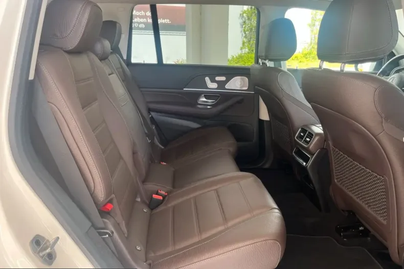 Mercedes-Benz GLS 450 (Clasa GLS) din 2024 cu 34.953 km - oferta MER228374 - foto 17