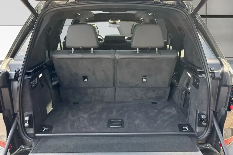 BMW X7 (Seria X) din 2025 cu 17.969 km - oferta BMW228380 - foto 19