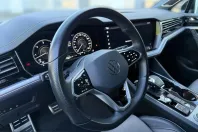 Volkswagen Touareg din 2023 cu 55.999 km - oferta VOL228382 - foto 8