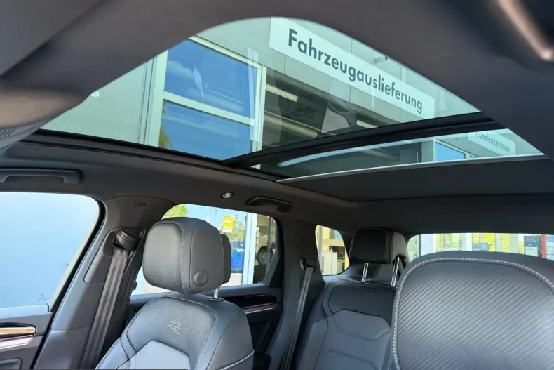 Volkswagen Touareg din 2023 cu 55.999 km - oferta VOL228382 - foto 20