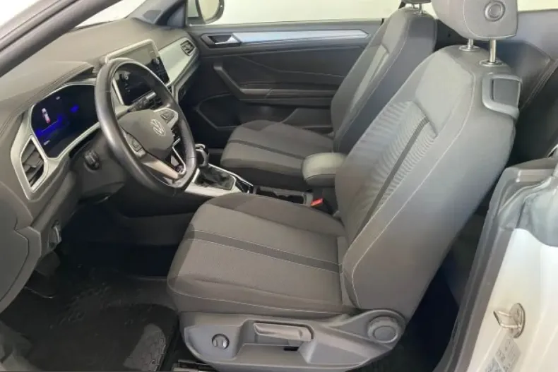 Volkswagen T-Roc din 2023 cu 48.550 km - oferta VOL228383 - foto 4