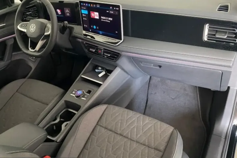 Volkswagen T-Roc din 2023 cu 48.550 km - oferta VOL228383 - foto 13