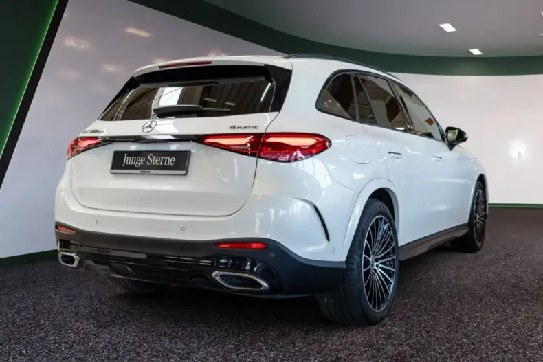 Mercedes-Benz GLC 300 (Clasa GLC) din 2023 cu 18.751 km - oferta MER228388 - foto 8