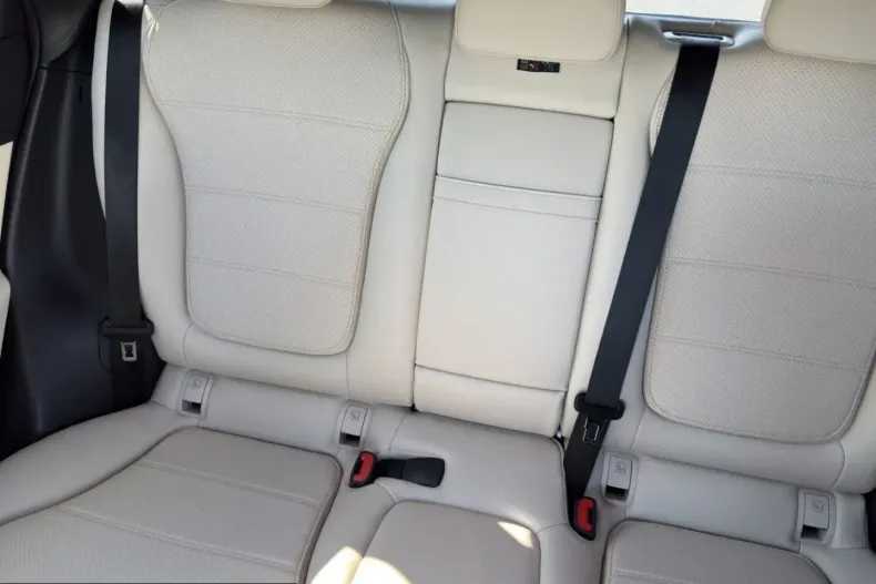 Mercedes-Benz GLC 300 (Clasa GLC) din 2023 cu 34.111 km - oferta MER228389 - foto 16