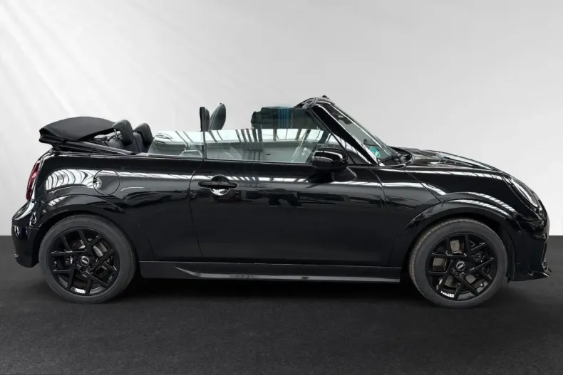MINI Cooper C din 2025 cu 7.100 km - oferta MIN228396 - foto 2