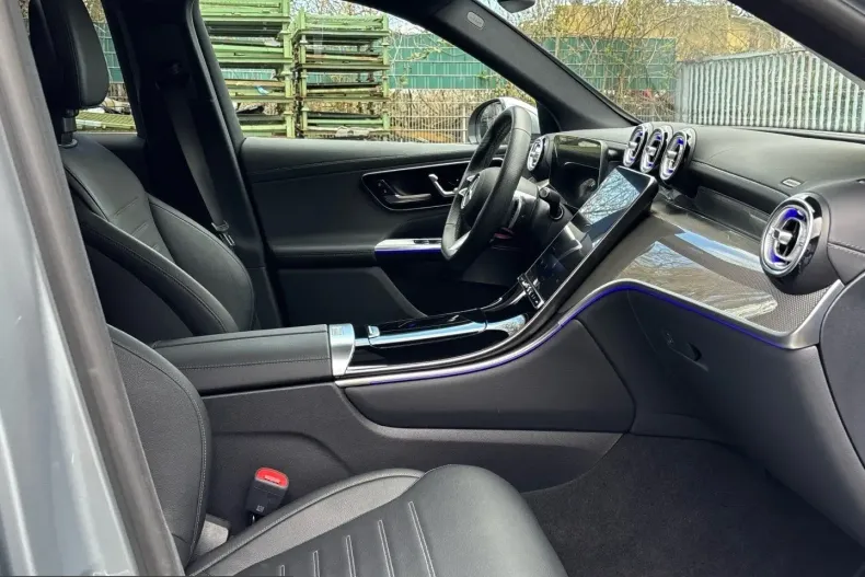 Mercedes-Benz GLC 400 (Clasa GLC) din 2024 cu 10.951 km - oferta MER228398 - foto 13