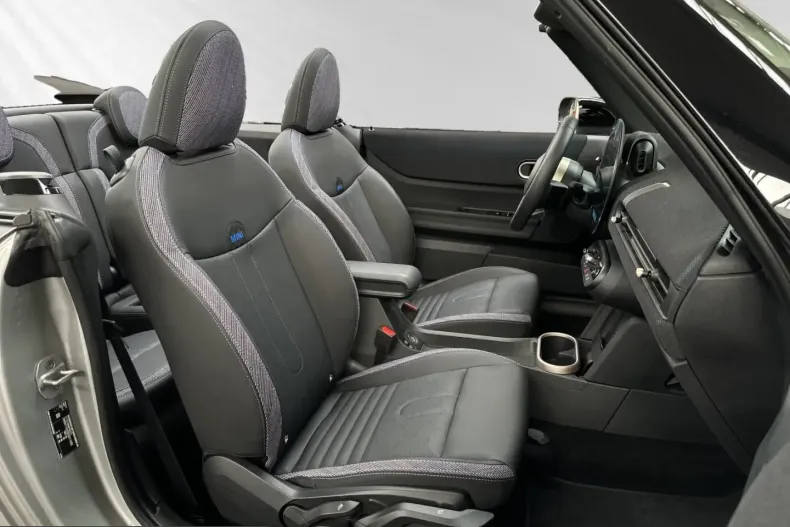 MINI Cooper C din 2025 cu 15.250 km - oferta MIN228399 - foto 8
