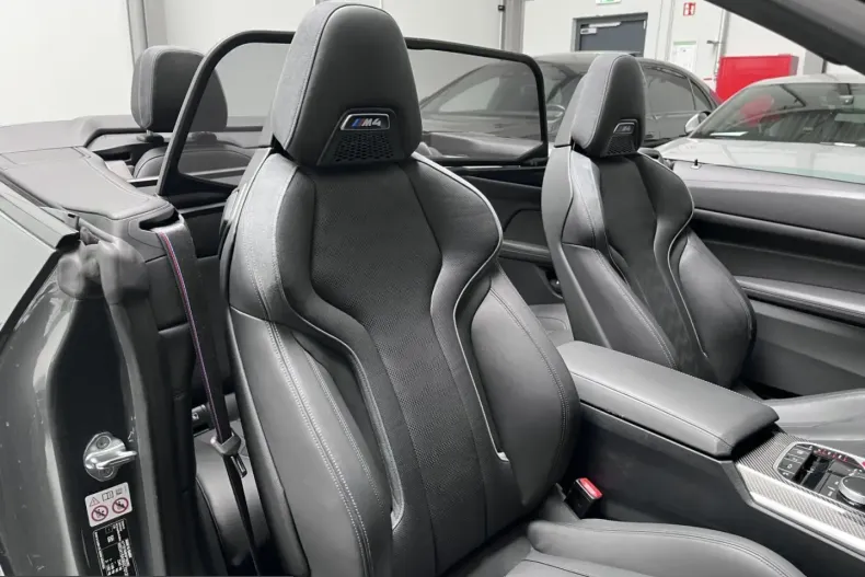 BMW M4 (Seria 4) din 2024 cu 9.900 km - oferta BMW228405 - foto 19