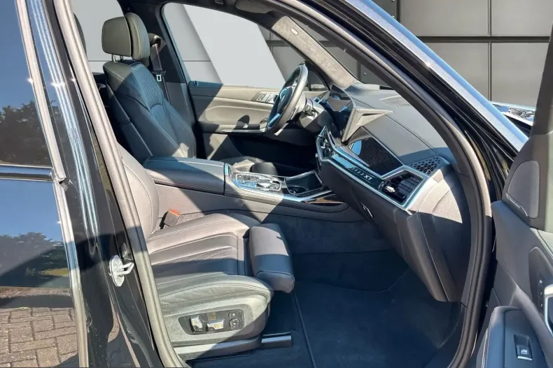 BMW X7 (Seria X) din 2025 cu 13.336 km - oferta BMW228406 - foto 9