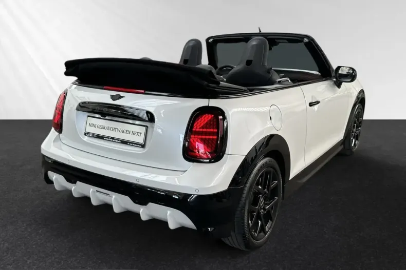 MINI Cooper C din 2025 cu 11.000 km - oferta MIN228413 - foto 3