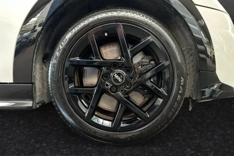 MINI Cooper C din 2025 cu 11.000 km - oferta MIN228413 - foto 4