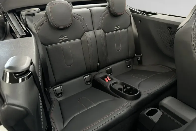 MINI Cooper C din 2025 cu 11.000 km - oferta MIN228413 - foto 13