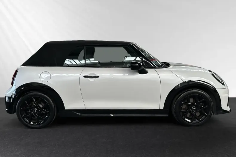 MINI Cooper C din 2025 cu 11.000 km - oferta MIN228413 - foto 21