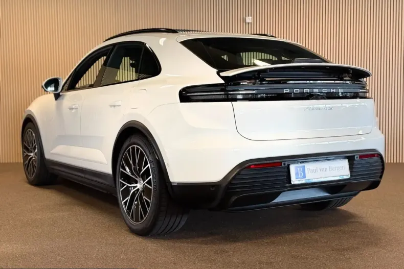 Porsche Macan din 2024 cu 38.651 km - oferta POR228414 - foto 9