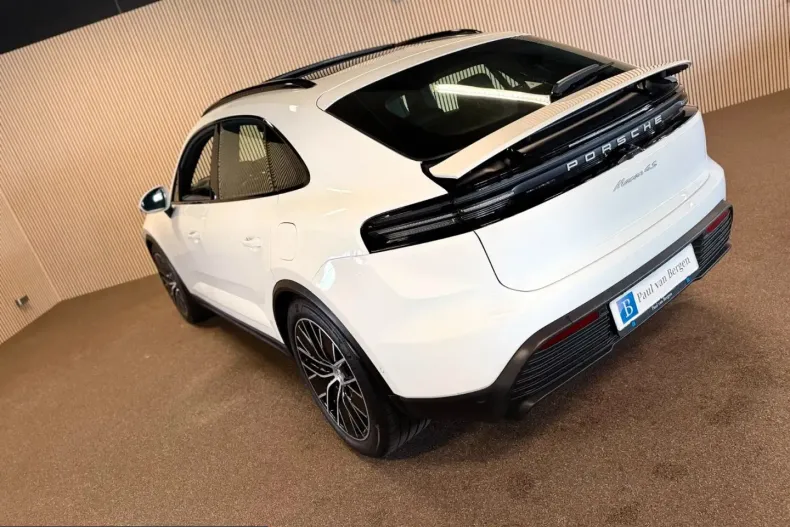 Porsche Macan din 2024 cu 38.651 km - oferta POR228414 - foto 10