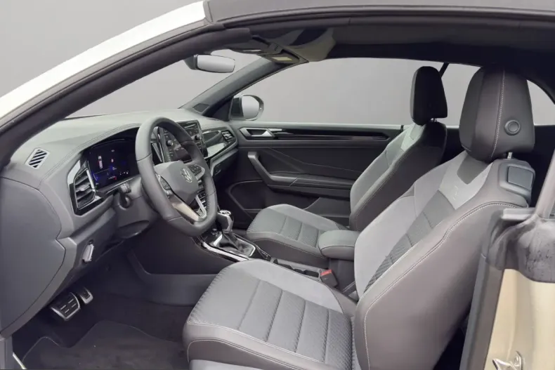 Volkswagen T-Roc din 2025 cu 14.000 km - oferta VOL228416 - foto 13