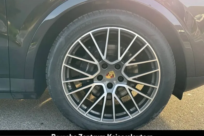 Porsche Cayenne din 2022 cu 20.500 km - oferta POR228433 - foto 12