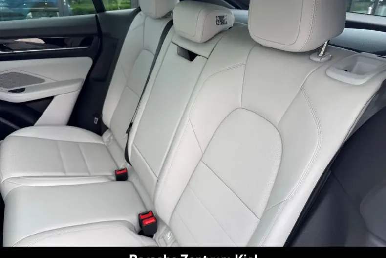 Porsche Macan din 2025 cu 10.700 km - oferta POR228434 - foto 50