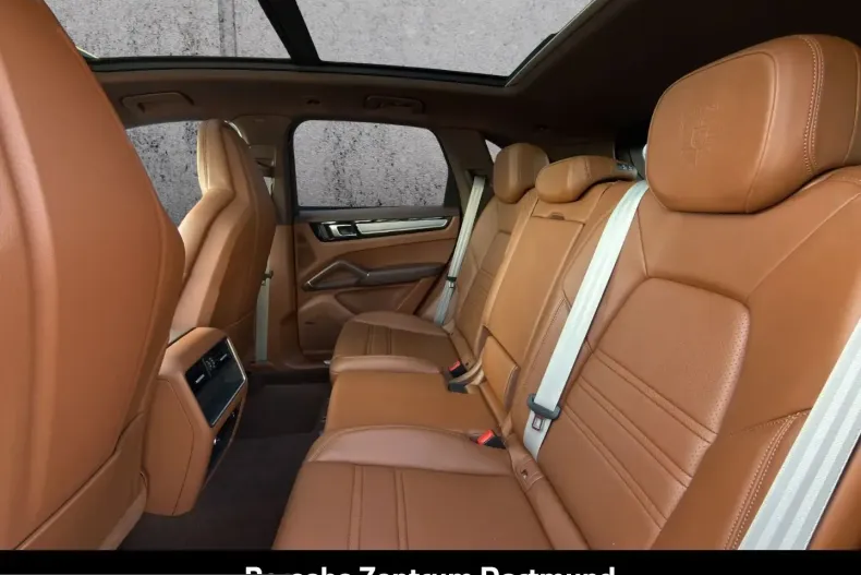 Porsche Cayenne din 2023 cu 19.933 km - oferta POR228435 - foto 26