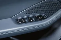 Porsche Macan din 2024 cu 26.500 km - oferta POR228436 - foto 22