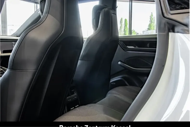 Porsche Macan din 2025 cu 32.900 km - oferta POR228446 - foto 30