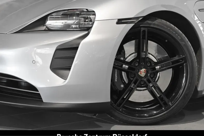 Porsche Taycan din 2023 cu 36.125 km - oferta POR228448 - foto 6