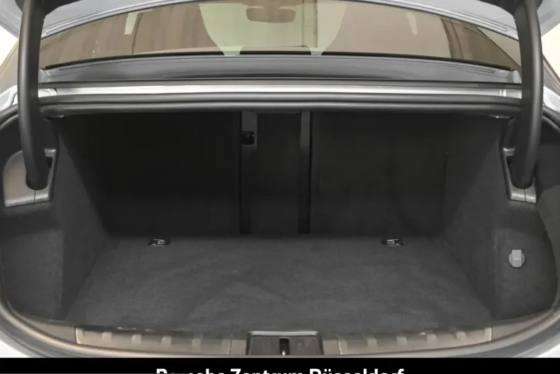 Porsche Taycan din 2023 cu 36.125 km - oferta POR228448 - foto 9