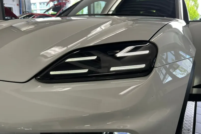 Porsche Macan din 2024 cu 9.990 km - oferta POR228450 - foto 11