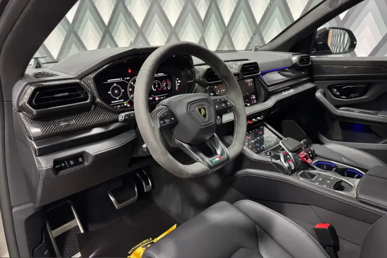 Lamborghini Urus din 2025 cu 10.000 km - oferta LAM228451 - foto 2