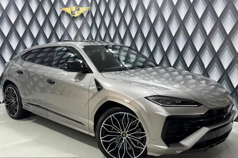 Lamborghini Urus din 2025 cu 10.000 km - oferta LAM228451 - foto 4