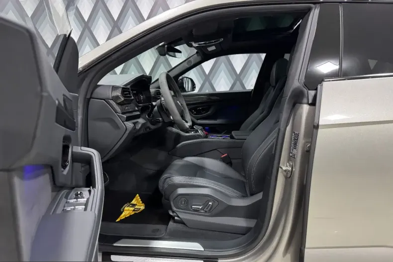 Lamborghini Urus din 2025 cu 10.000 km - oferta LAM228451 - foto 15