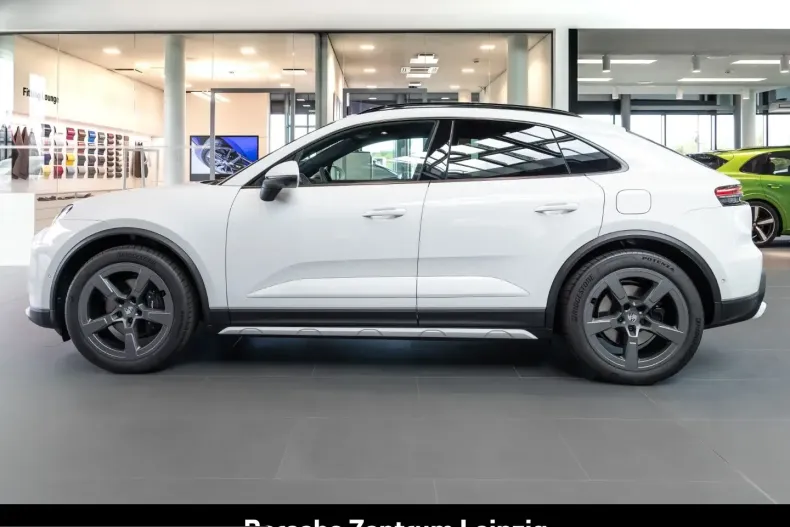 Porsche Macan din 2025 cu 9.900 km - oferta POR228454 - foto 2