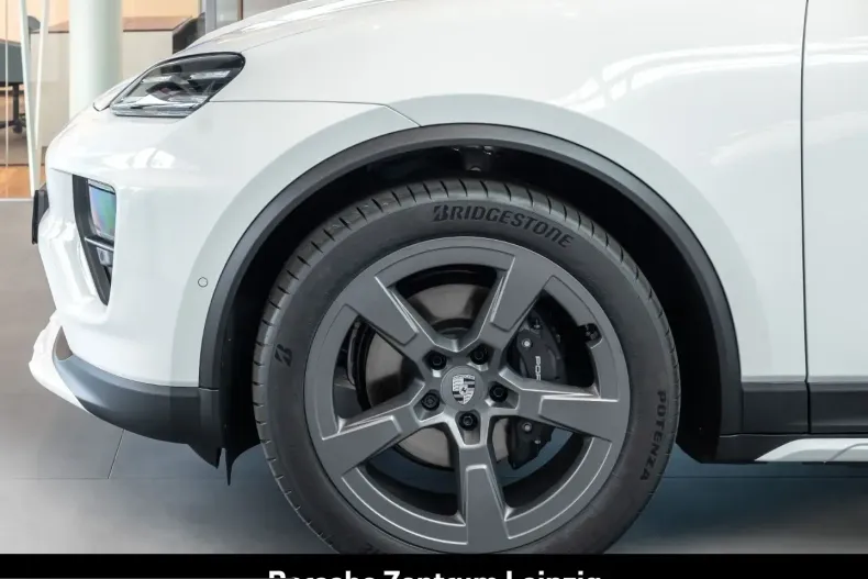 Porsche Macan din 2025 cu 9.900 km - oferta POR228454 - foto 7