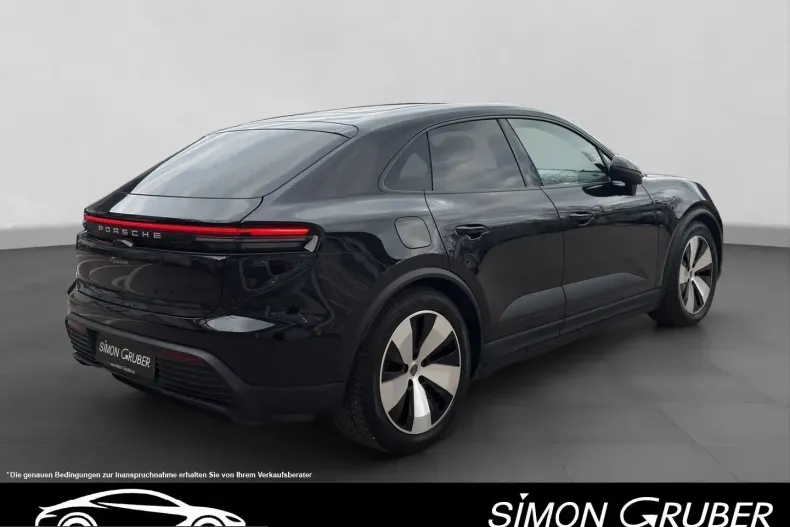 Porsche Macan din 2025 cu 12.215 km - oferta POR228455 - foto 4