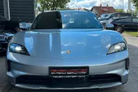Porsche Taycan din 2024 cu 61.196 km - oferta POR228457 - foto 4